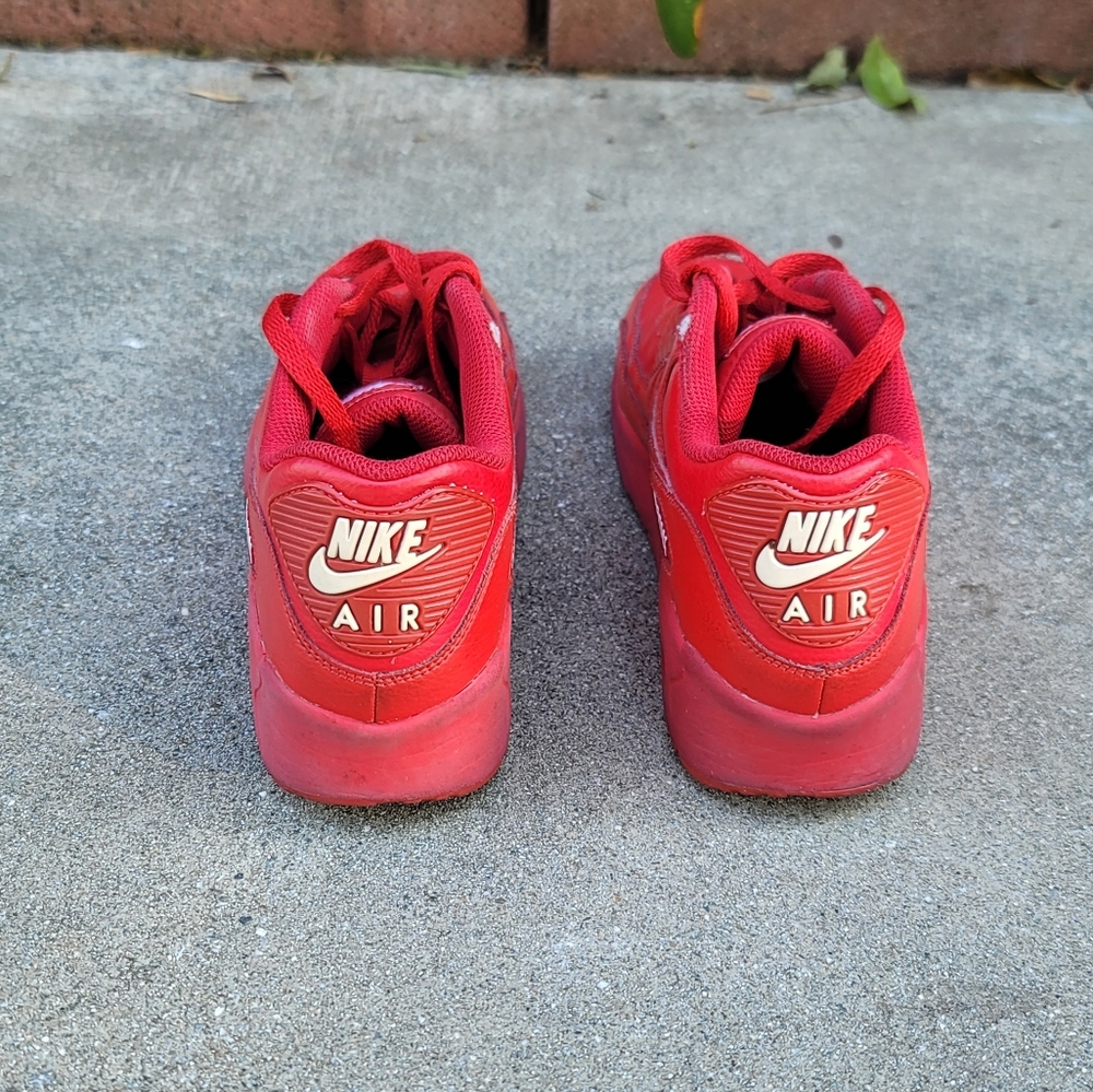 Nike Air Max 90 Triple Red Running Trainer Shoes - Picture 3 of 6